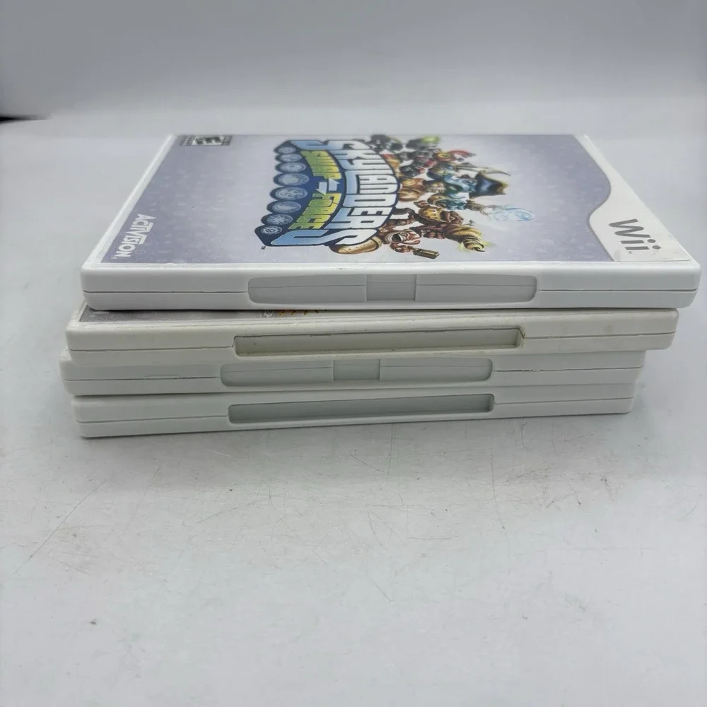 Nintendo Wii Games Skylanders Activision With Cases Lot‎ Of 4